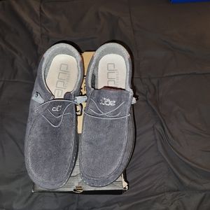 Dark grey cords size 13